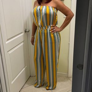 Forever 21 Jumpsuit size large